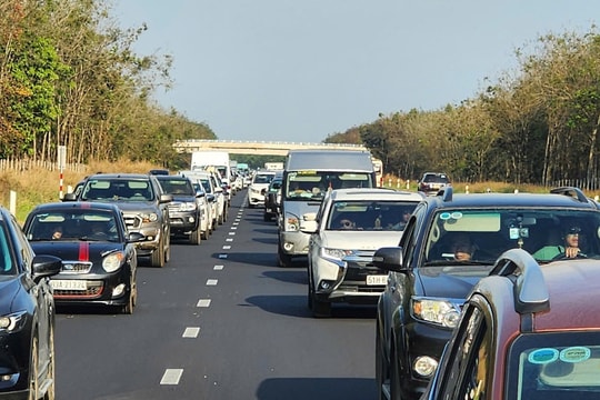 Ôtô sản xuất từ 2017 phải đạt chuẩn khí thải Euro 3 từ tháng 3/2026