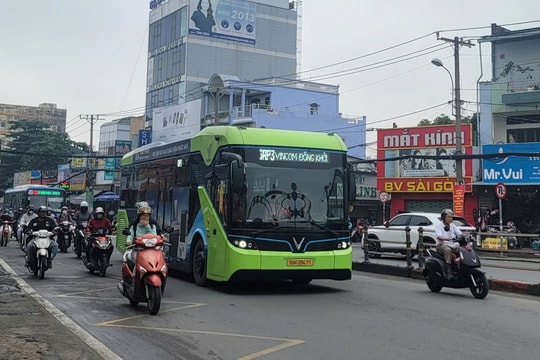 TP. Hồ Chí Minh đẩy mạnh chuyển đổi phương tiện giao thông xanh, đạt kết quả theo lộ trình