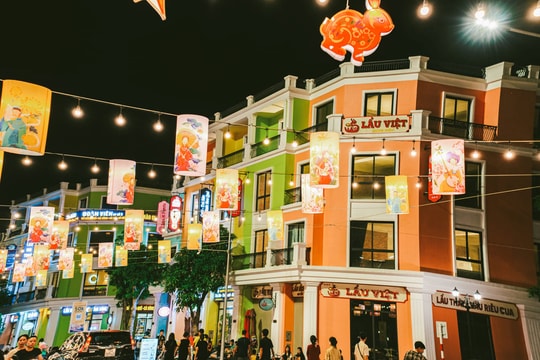 Nhà phố all-in-one - Giải pháp “nhân bản dòng tiền” trên đô thị đảo phồn vinh Vinhomes Royal Island