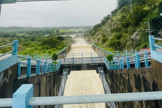 Lâm Đồng: Giảm xả lũ hồ Sông Quao sau khi hạ du nhiều nơi ngập sâu