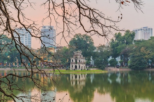 Dự báo thời tiết Hà Nội ngày 09/12/2025: Ngày nắng, sáng sớm có sương mù