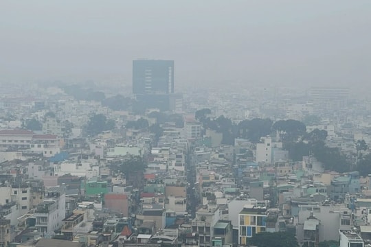 Siết kiểm soát nguồn thải: Giải pháp trọng tâm cải thiện không khí đô thị