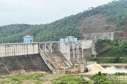 Đính chính thông tin hồ chứa nước Sông Than nứt và thấm nước