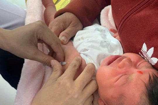 Chính thức đưa tiêm chủng chiến dịch chủ động vào Luật