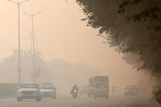 Ấn Độ kích hoạt mức ứng phó cao nhất do ô nhiễm không khí tại thủ đô New Delhi