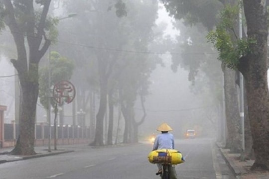 Dự báo thời tiết Hà Nội ngày 21/12/2025: Sáng có sương mù nhẹ, chiều hửng nắng