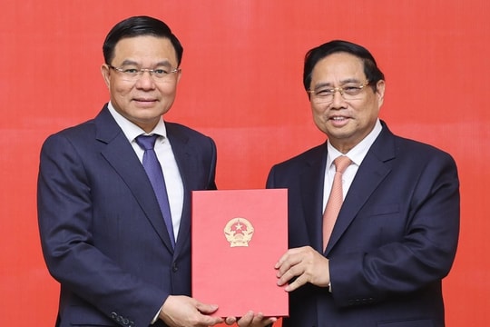 Thủ tướng Phạm Minh Chính trao Quyết định giao Quyền Bộ trưởng Bộ Công Thương