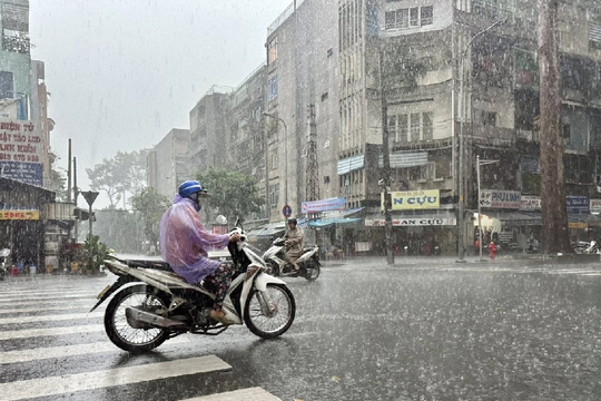 TP.HCM sắp xuất hiện nhiều đợt mưa trái mùa, thời tiết biến động đầu năm 2026