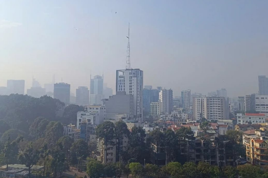 Sáng 25/12, chất lượng không khí ở TP.HCM ở mức "không tốt cho sức khỏe"