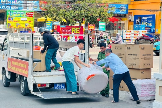 Lâm Đồng xuất cấp gần 1.300 phao cứu sinh phục vụ phòng, chống thiên tai