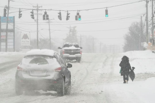 Bão tuyết hoành hành tại nhiều quốc gia