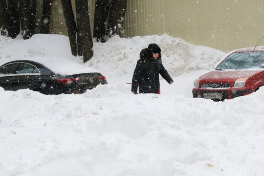 Bão tuyết kỷ lục trút xuống Moskva, giao thông tê liệt, hàng chục chuyến bay hoãn
