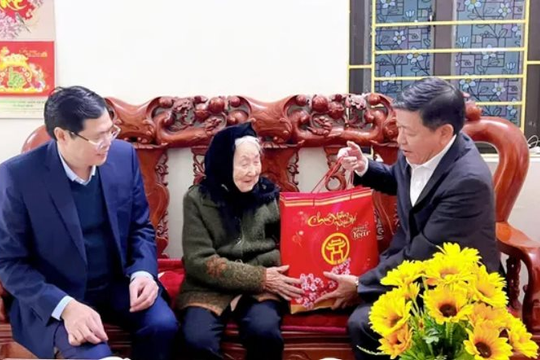 Hơn 5,88 triệu người đã nhận quà Tết của Đảng và Nhà nước