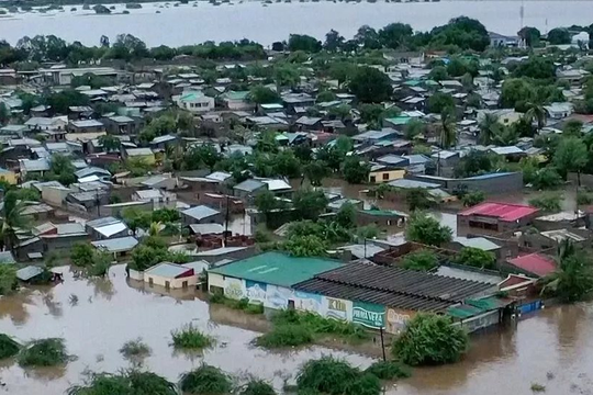 Lũ lụt nghiêm trọng hoành hành ở Nam châu Phi, hàng trăm người thiệt mạng