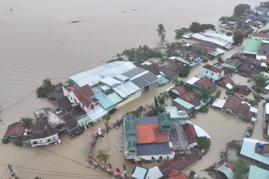 Hơn 4,7 tỷ đồng hỗ trợ người dân Lạng Sơn khắc phục hậu quả bão lũ