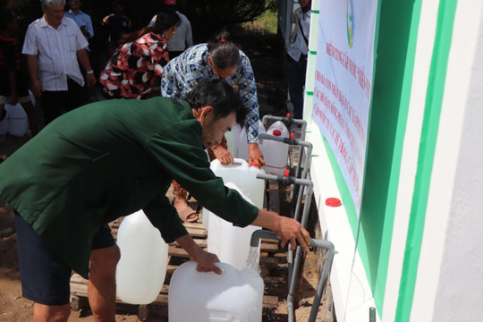 Cần Thơ mở 37 điểm cấp nước miễn phí cho người dân ven biển