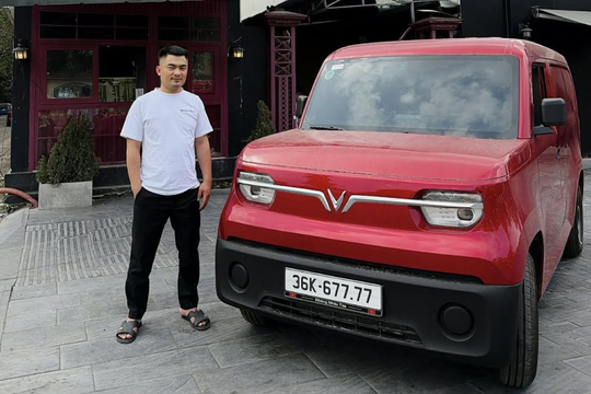 Chủ xe VinFast EC Van: “Chở hàng trong phố rất hợp, xứng đáng với số tiền bỏ ra”