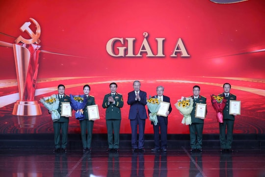 Tổng kết cuộc thi 'Vững bước dưới cờ Đảng', Tổng Bí thư Tô Lâm dự và trao giải