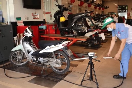 Kiểm định khí thải xe máy – Chính sách cần thiết, nhưng cần “đi cùng người dân”