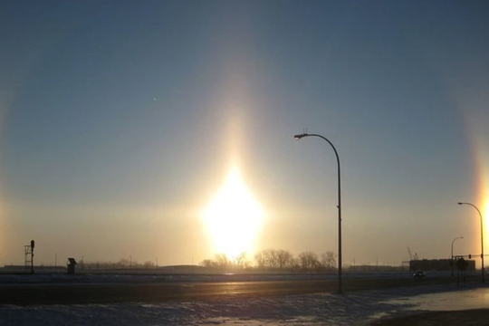 Giới khoa học Trung Quốc mở hướng sản xuất nhiên liệu từ CO₂ và ánh sáng mặt trời