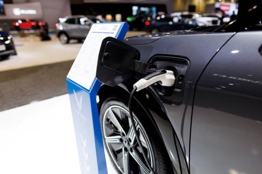 Canada chi 1,68 tỷ USD trợ giá mua xe điện, mỗi giao dịch hơn 3.600 USD