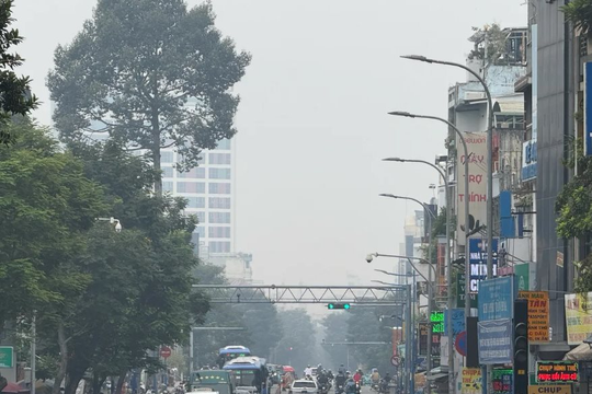 Cận Tết Nguyên đán, TP Hồ Chí Minh đối mặt nguy cơ ô nhiễm không khí gia tăng
