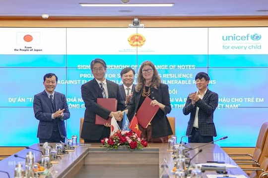 Nhật Bản và UNICEF tiếp tục hỗ trợ Việt Nam tăng cường khả năng chống chịu thiên tai cho trẻ em