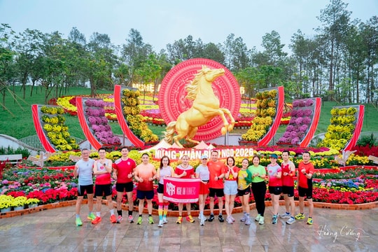 Chạy bộ đầu năm: Nét đẹp ngày Tết của người dân Nghệ An