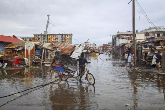 Bão Gezani khiến hàng ngàn người ở Madagascar phải di dời, UNICEF kêu gọi đẩy nhanh viện trợ
