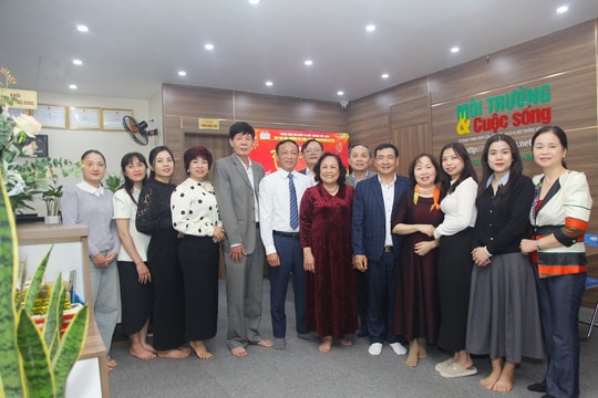 Lãnh đạo Hội Nước và Môi trường Việt Nam thăm, chúc Tết Tạp chí Môi trường và Cuộc sống nhân dịp Xuân Bính Ngọ 2026