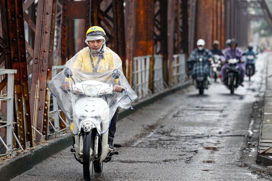 Không khí lạnh tăng cường, Trung Bộ mưa dông diện rộng