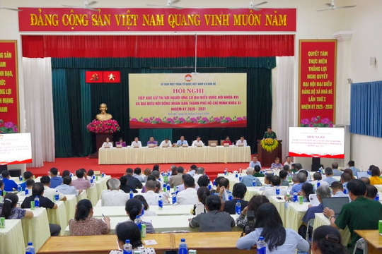 Đại tá Đỗ Vĩnh Thăng tiếp xúc cử tri tiến tới bầu cử Hội đồng Nhân dân Thành phố Hồ Chí Minh khóa XI