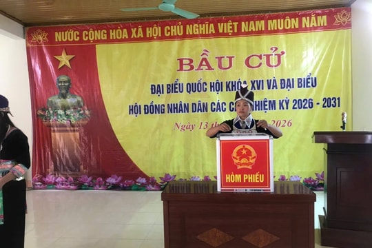 Nghệ An: Những lá phiếu sớm nơi biên cương Huồi Tụ