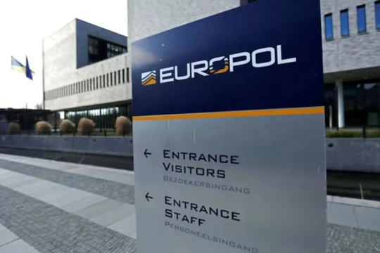 Hơn 300 đối tượng bị bắt trong chiến dịch truy quét tội phạm môi trường quốc tế