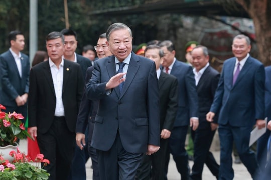 Tổng Bí thư Tô Lâm bỏ phiếu bầu cử tại phường Ba Đình, TP. Hà Nội