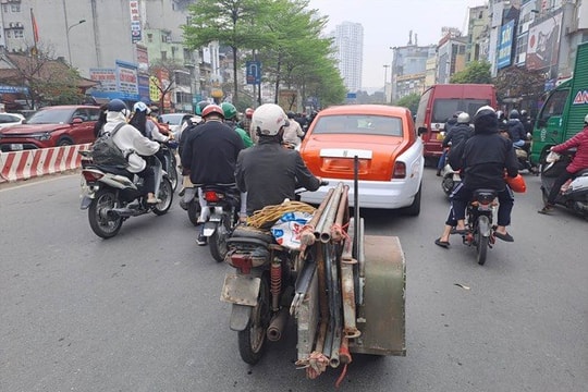 Siết “hàng rào” khí thải, hạn chế xe cũ để giảm ô nhiễm đô thị
