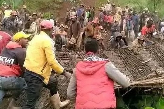 Lở đất do mưa lớn tại Ethiopia khiến 125 người thiệt mạng