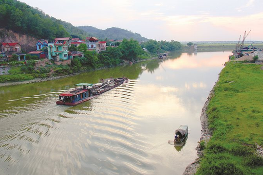 Bắc Ninh siết chặt xử lý vi phạm lấn chiếm bãi sông, bảo đảm an toàn đê điều
