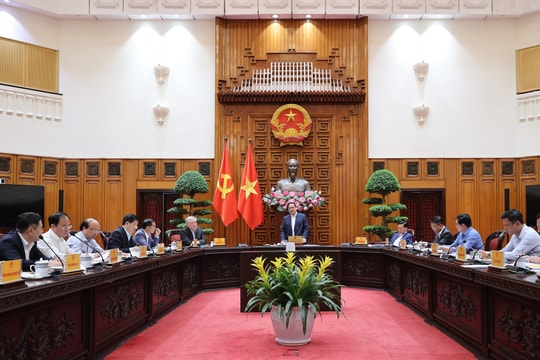 Đề xuất ứng ngân sách nhà nước cho Quỹ bình ổn giá xăng dầu