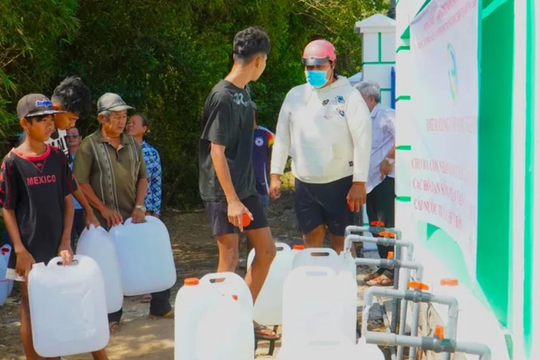 Ứng phó mùa khô khắc nghiệt, Cần Thơ chủ động cấp nước miễn phí cho người dân