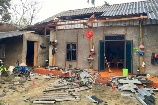 Lào Cai ban hành công điện hỏa tốc khắc phục thiệt hại do dông lốc
