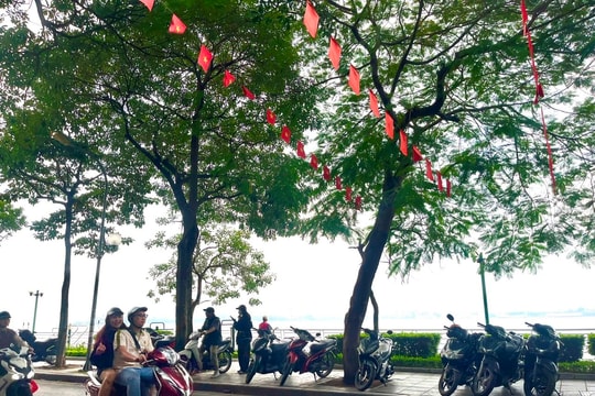 Dự báo thời tiết Hà Nội ngày 27/03/2026: Đêm và sáng sớm có mưa nhỏ