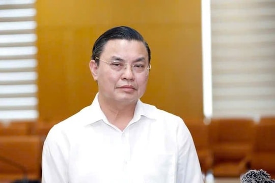 Nguyên Cục trưởng Cục Môi trường Hoàng Văn Thức bị khởi tố