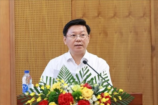 Phát biểu của đồng chí Trần Thanh Lâm tại Hội nghị toàn quốc quán triệt Nghị quyết Đại hội Đảng đối với báo chí, xuất bản và văn nghệ sĩ, trí thức