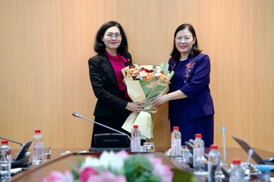 Nhà báo Lê Thị Thúy Sen được bầu làm Ủy viên chuyên trách tại Ủy ban Dân nguyện và Giám sát của Quốc hội