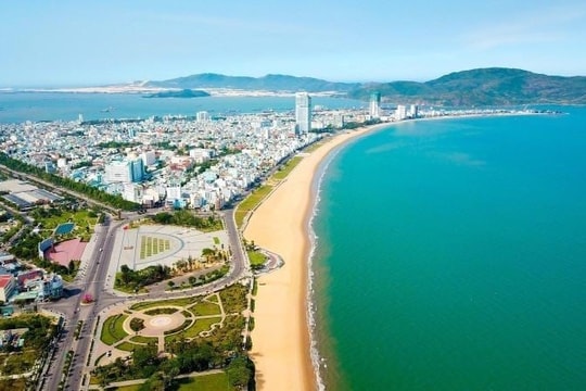 Hoàn thiện khung chính sách pháp lý phát triển kinh tế biển bền vững, hiện đại