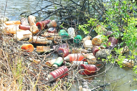 Đồng Tháp siết chặt thu gom bao bì thuốc bảo vệ thực vật