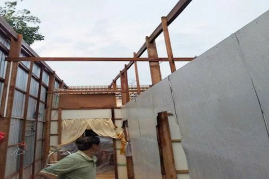 Đồng Tháp khẩn trương hỗ trợ gần 50 hộ dân có nhà bị tốc mái do dông lốc