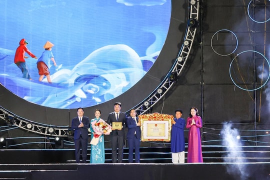 Nghệ An khai hội Festival Du lịch Cửa Lò: Đánh thức tiềm năng du lịch biển