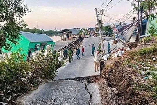 Cà Mau khẩn cấp xử lý sạt lở tại xã Đầm Dơi gây thiệt hại hàng tỷ đồng